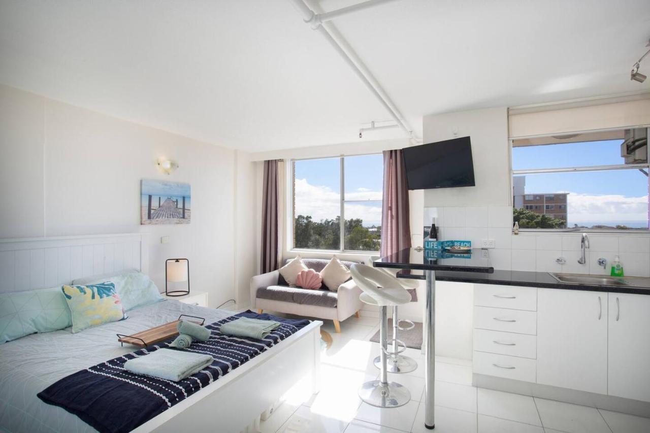 'bondi Fairview' Coastal Panorama With Balcony Sydney